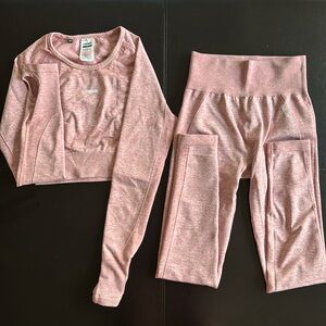 Gymshark Salmon/Peach Seamless S set